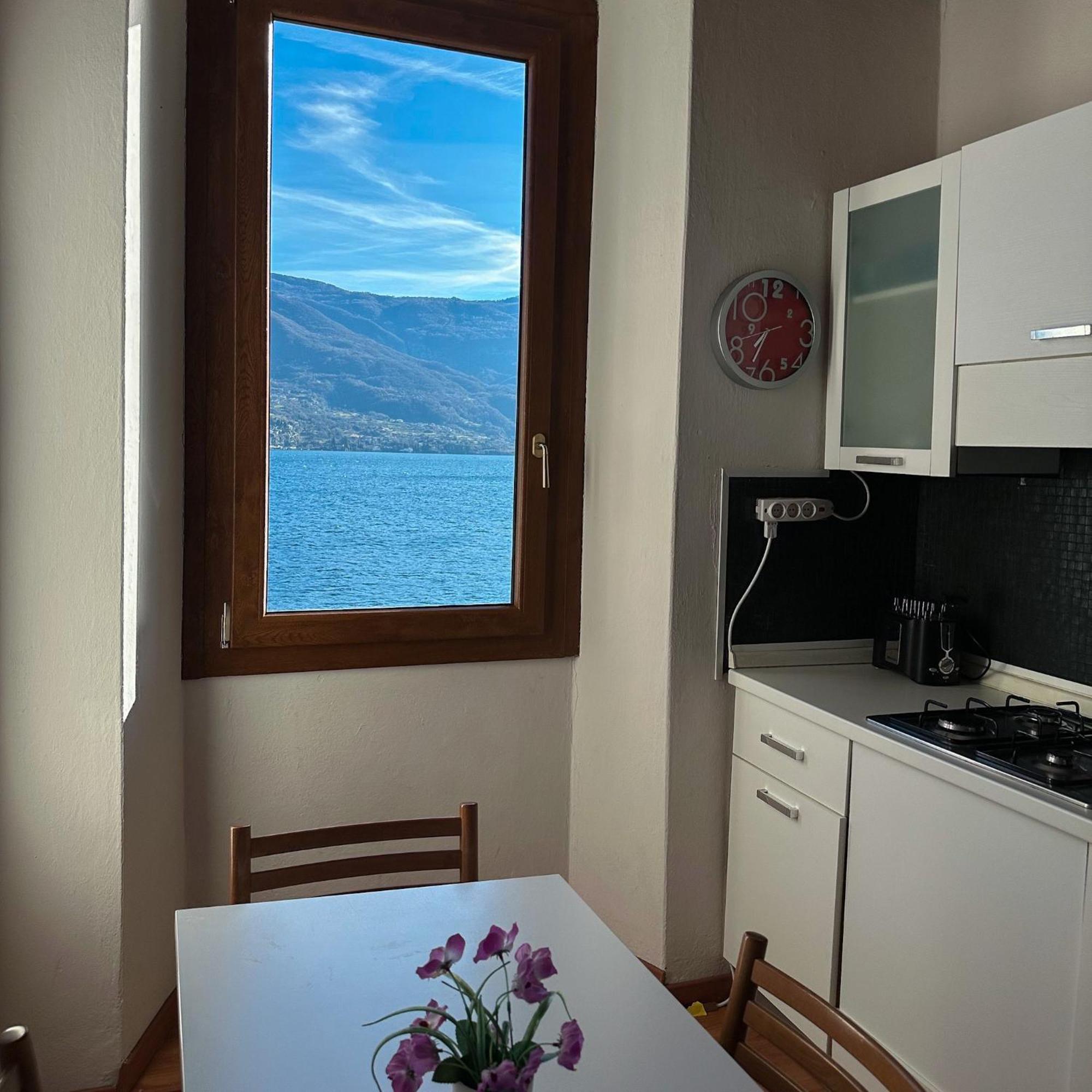 Renzo E Lucia Lake View Apartment Oliveto Lario Экстерьер фото